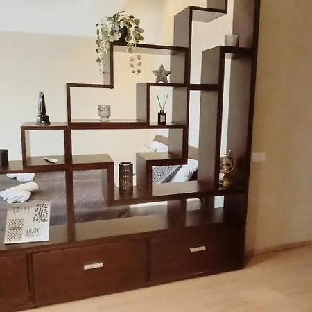 Lägenhet Specious Studio Near Of Town Center And Park, Up To 4guests Riga